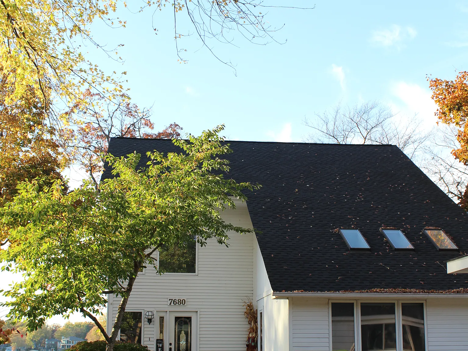 7680 Barnsbury Dr — Photo 1
