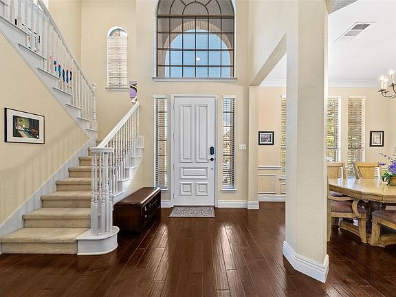 3rd image of 708 Hidden Woods Dr