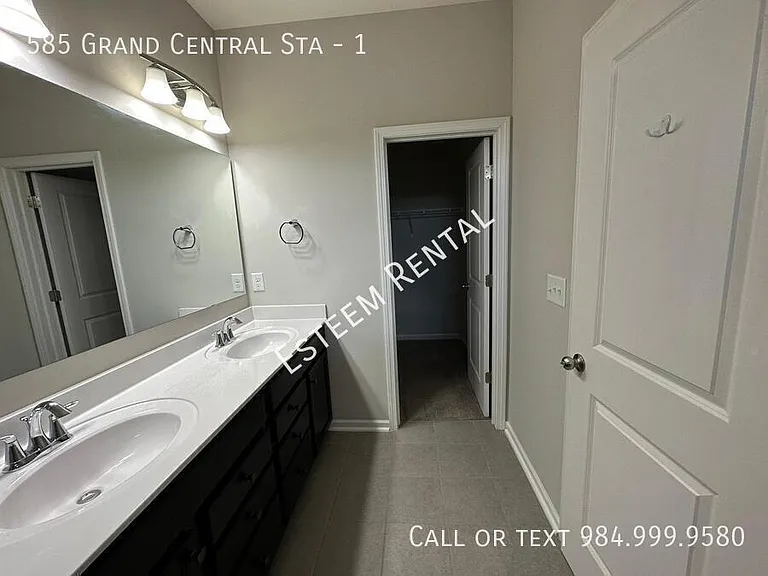 585 Grand Central Sta #1 — Photo 26