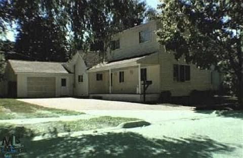 1st image of 333 Delina St