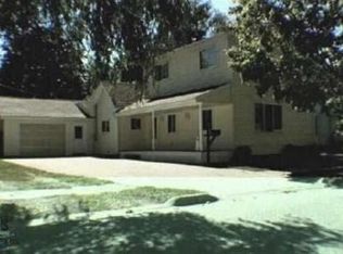 333 Delina St, Marine City, MI