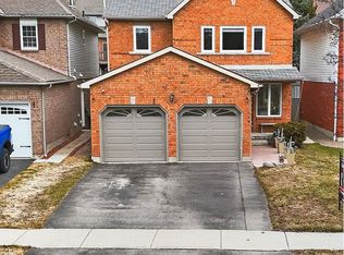 118 Bassett Blvd, Whitby, ON L1N 8X5