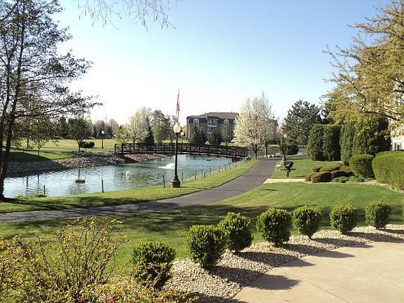 2nd image of 304 Swan Dr Unit 1-C