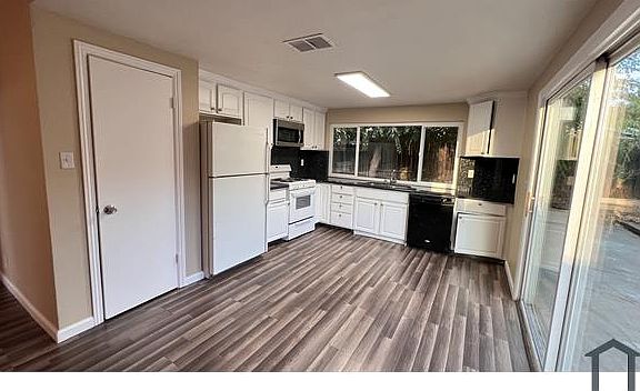 4th image of 2725 Del Oro Cir #A