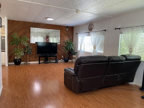 4th image of 512 Olivian Dr #512