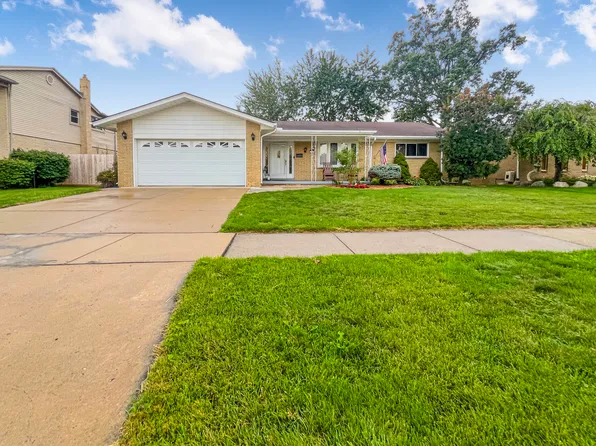 17828 Devonshire St, Riverview, MI 48193