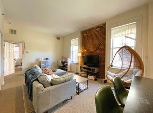 4 Davis Ave APT 1A, Brookline, MA 02445
