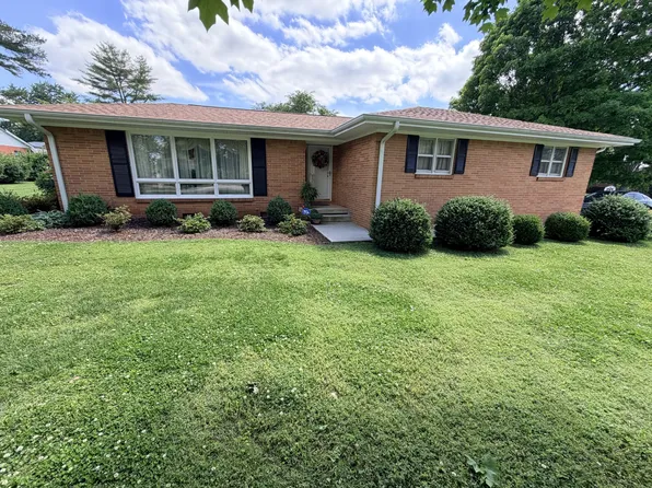207 Mary Sharp Dr, Decherd, TN 37324