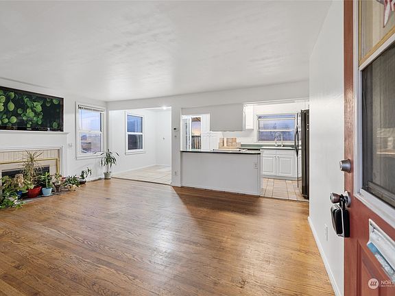 3rd image of 13502 34th Avenue S