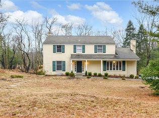 947 Field Club Rd, Pittsburgh, PA 15238