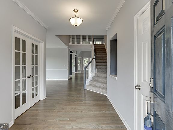 4th image of 7563 Brookstone Cir