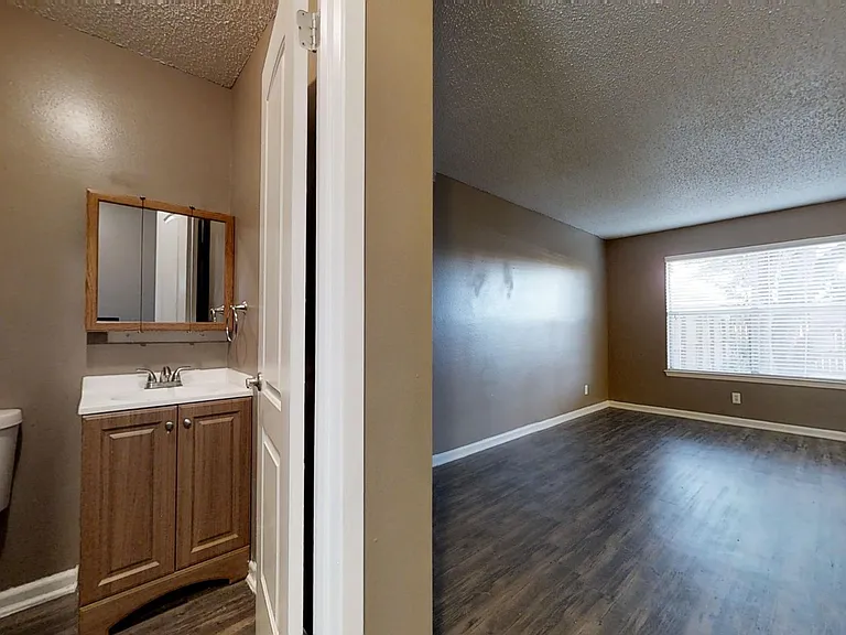 Boerne Townhomes — Photo 4