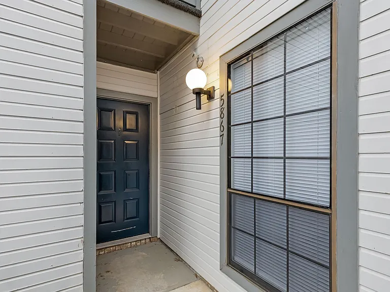 5867 Harris Grove Ln — Photo 9