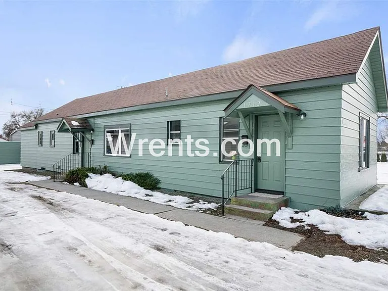 1712 E Sanson Ave — Photo 1
