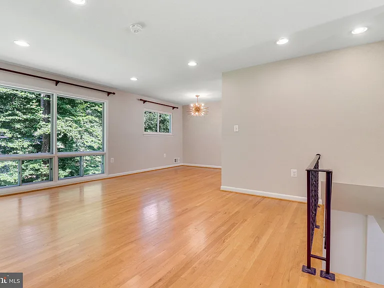 5019 Fleming Dr — Photo 6