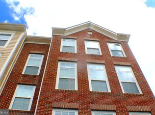 43481 Town Gate Sq, Chantilly, VA 20152