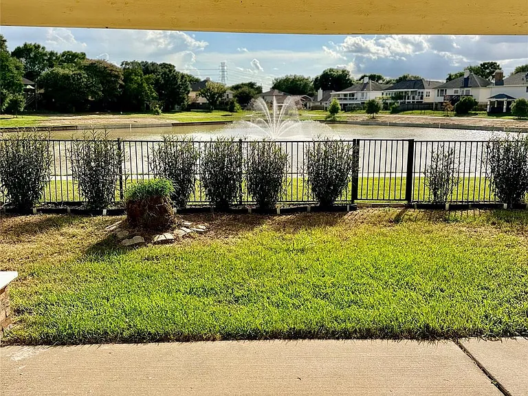 23023 Canal Rd — Photo 28