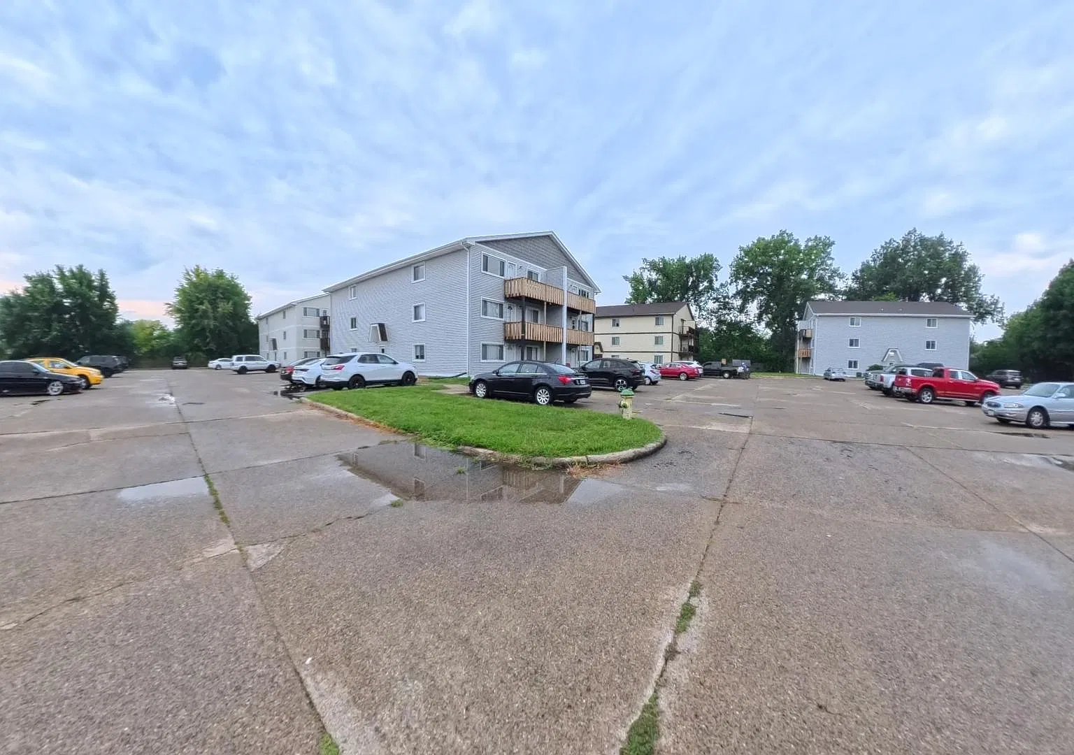 1927 NW Hickory Ln - 5 — Photo 4