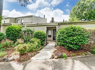 3711 Willow Point Dr, Charlotte, NC 28277