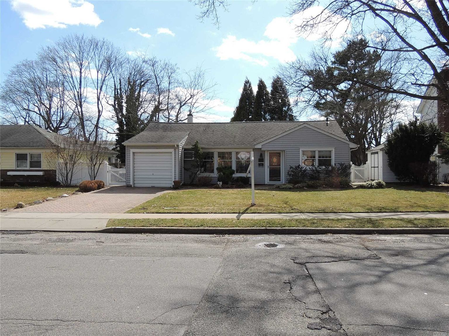 3418 Bunker Ave, Wantagh, NY 11793 Zillow