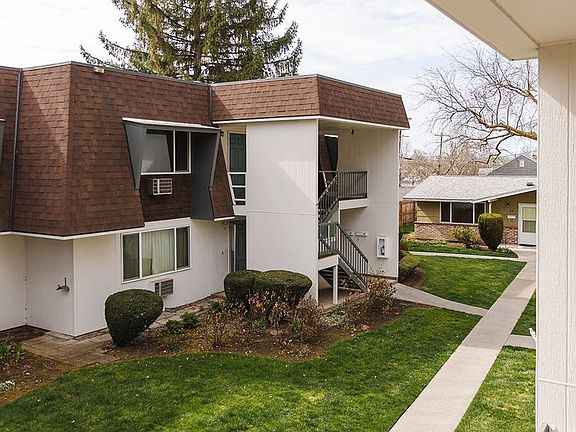 5th image of 130 Bryant Ave #51