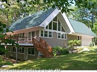 3 Crescent Shore Rd, Raymond, ME 04071