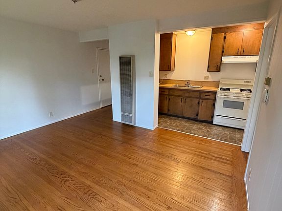 2nd image of 201 Kent Ave APT 4