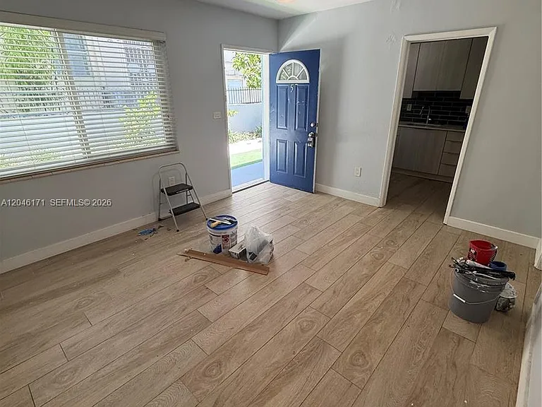 1450 Lenox Ave #5 — Photo 6