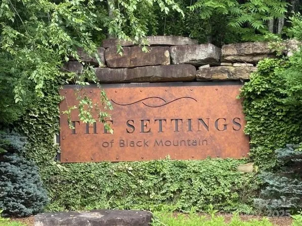 68 Cottage Settings Ln #290, Black Mountain, NC 28711