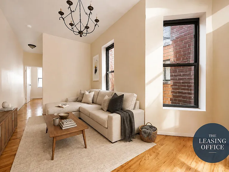534 W 47th St #4E — Photo 4
