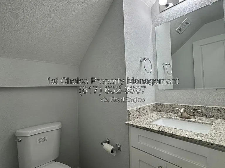 2024 Brookes St #2026 — Photo 3