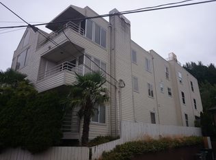 3828 Beach Dr SW APT 202, Seattle, WA 98116
