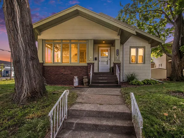 116 S Wenger Ave, Mishawaka, IN 46544