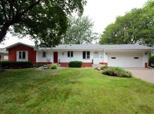 6908 Creston Rd, Edina, MN 55435