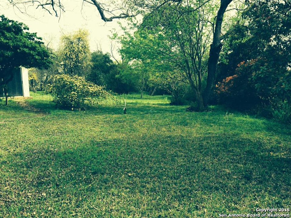 1st image of 704 Ogden Ln