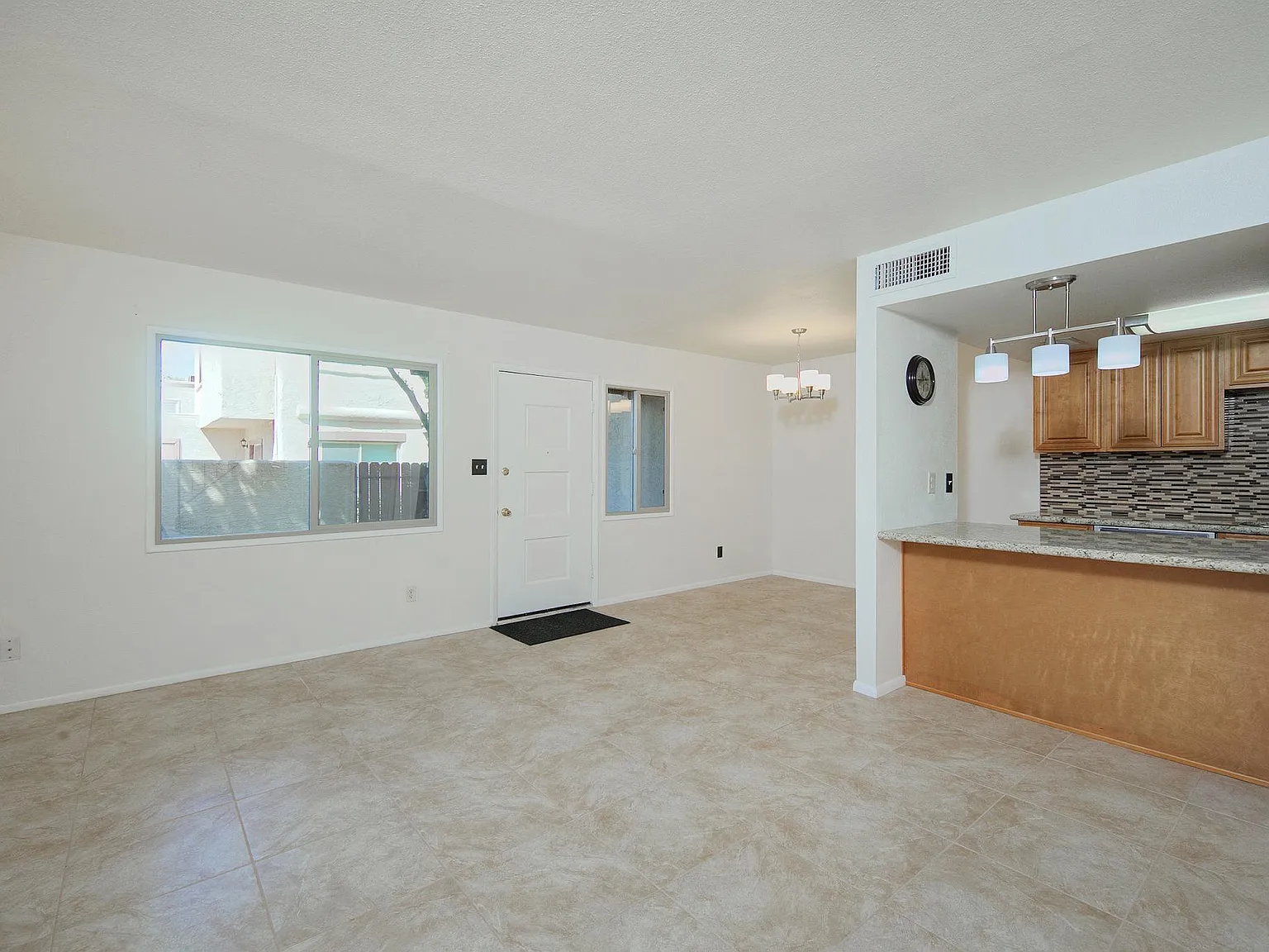 2 bed, 904 sqft, $1,850 — Photo 4