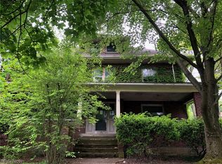 1090 W Market St, Akron, OH 44313