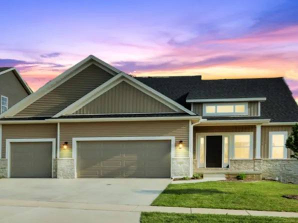 605 Isabella Dr, Mahomet, IL 61853