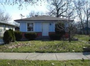 21 N Calhoun St, Aurora, IL 60505
