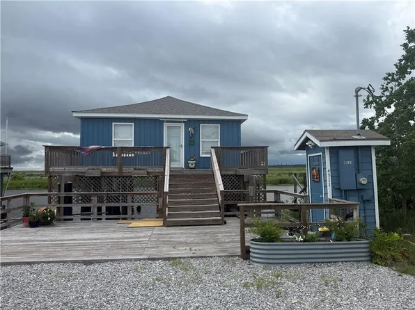 4511 Pontchartrain Dr, Slidell, LA 70458
