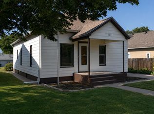 118 E 1st St, Saint Francis, KS 67756