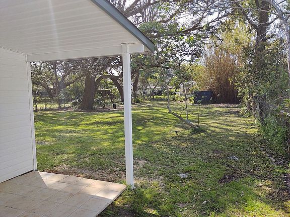4th image of 50 Teakwood Dr