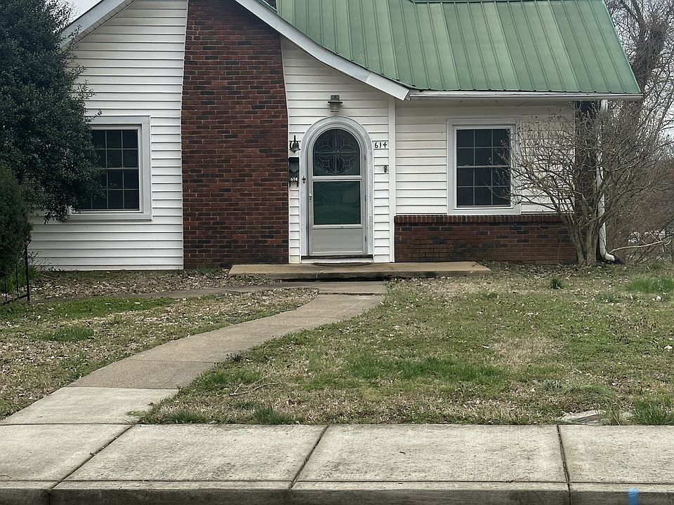 1st image of 614 Anderson Dr