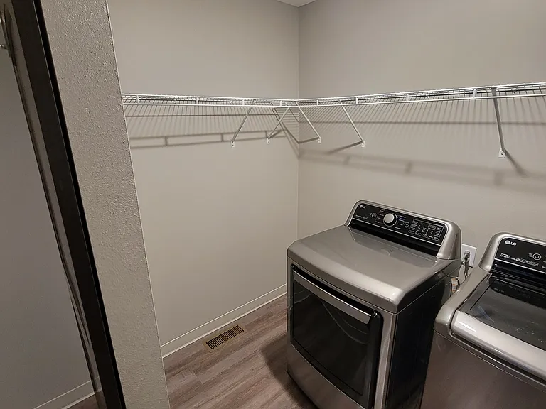 1030 Emma Lou Ln NW — Photo 8