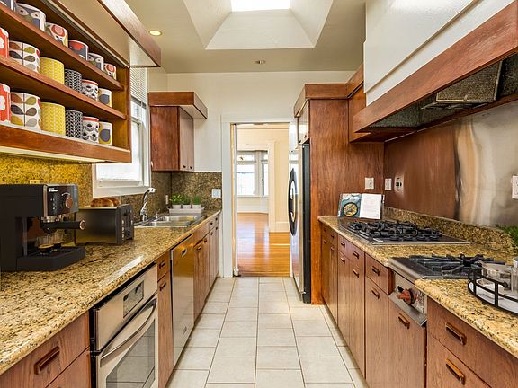 3rd image of 1179 Pine St APT 6