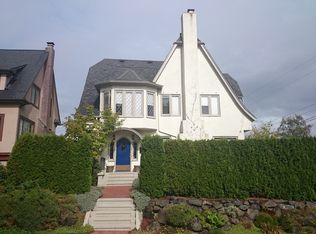 2114 E Crescent Dr, Seattle, WA 98112