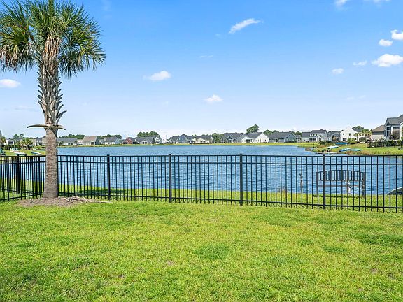 5th image of 586 Indigo Bay Circle