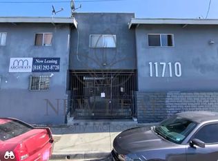 3030 S Budlong Ave #8, Los Angeles, CA 90007