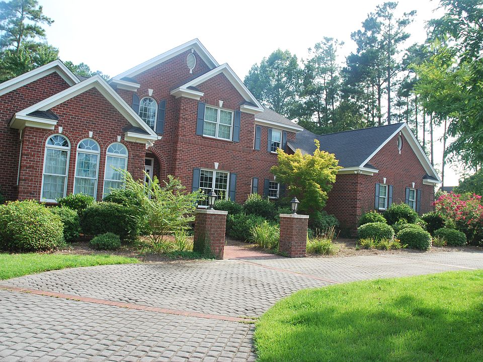 1st image of 1200 Oakridge Blvd