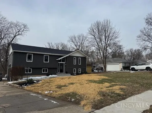 2559 Concordgreen Dr, Cincinnati, OH 45244